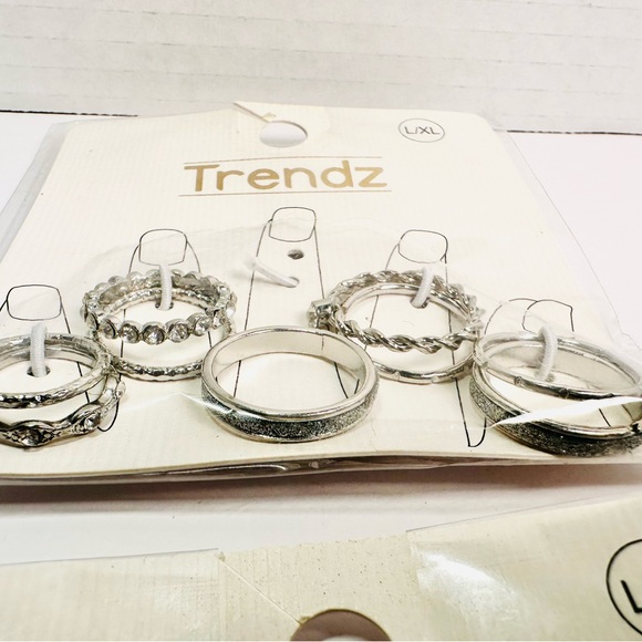 New Trendz Gold and Silver Tone Fashion Finger Rings-Set of 2 - Picture 5 of 5